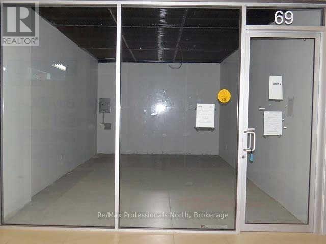 69 - 384 Yonge Street, Toronto (Bay Street Corridor), Ontario  M5B 1S8 - Photo 2 - C12564224