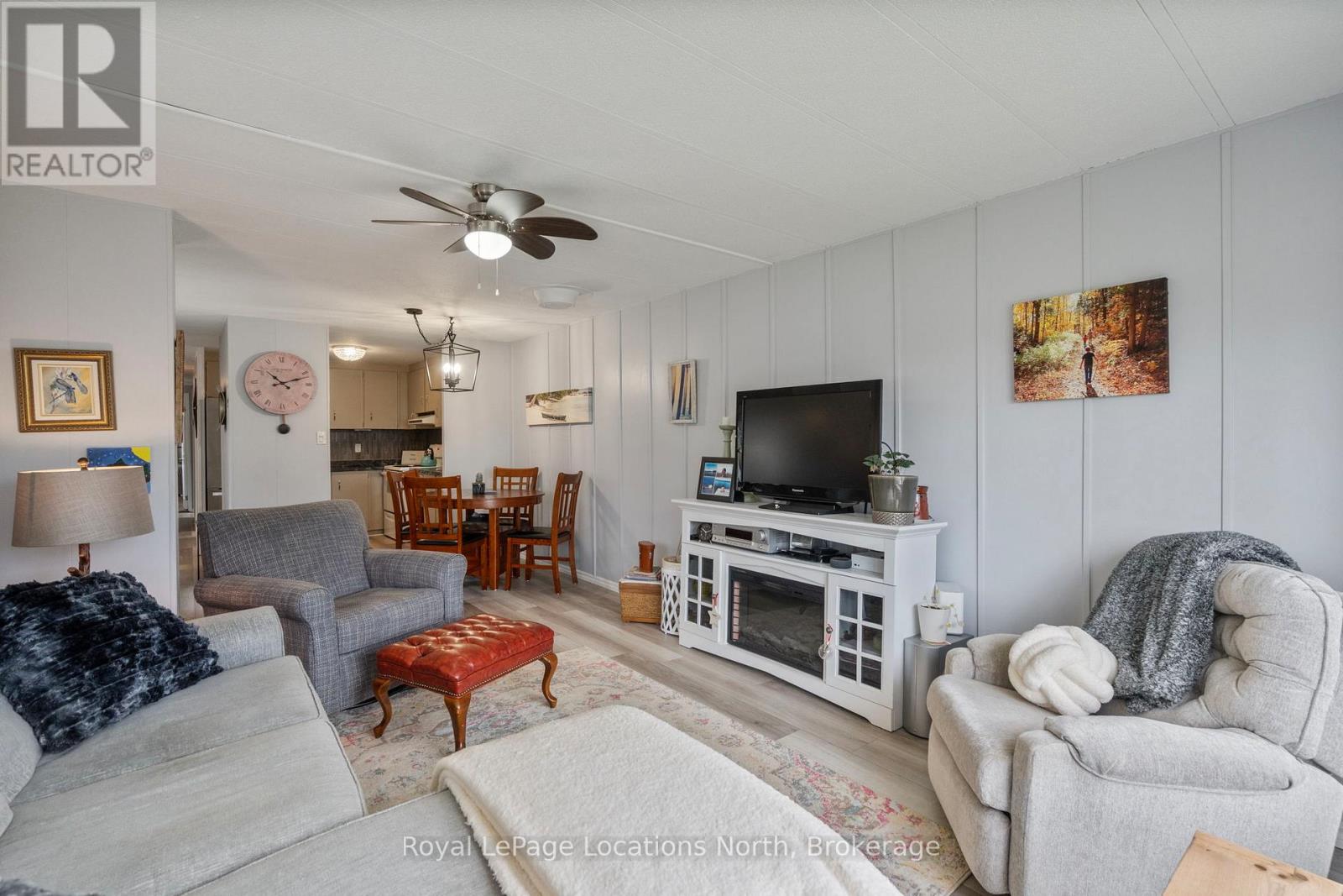 52 Georgian Glen Drive, Wasaga Beach, Ontario  L9Z 1K7 - Photo 19 - S12564136