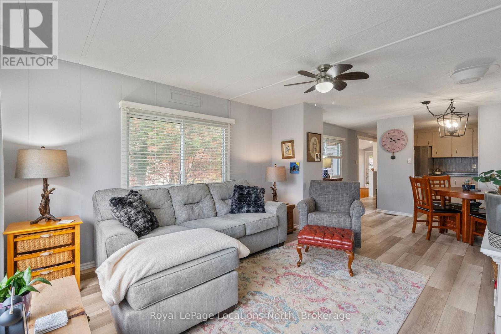 52 Georgian Glen Drive, Wasaga Beach, Ontario  L9Z 1K7 - Photo 20 - S12564136