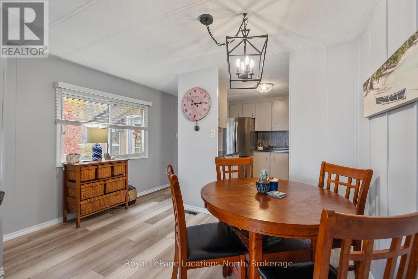 52 Georgian Glen Drive, Wasaga Beach, Ontario  L9Z 1K7 - Photo 21 - S12564136