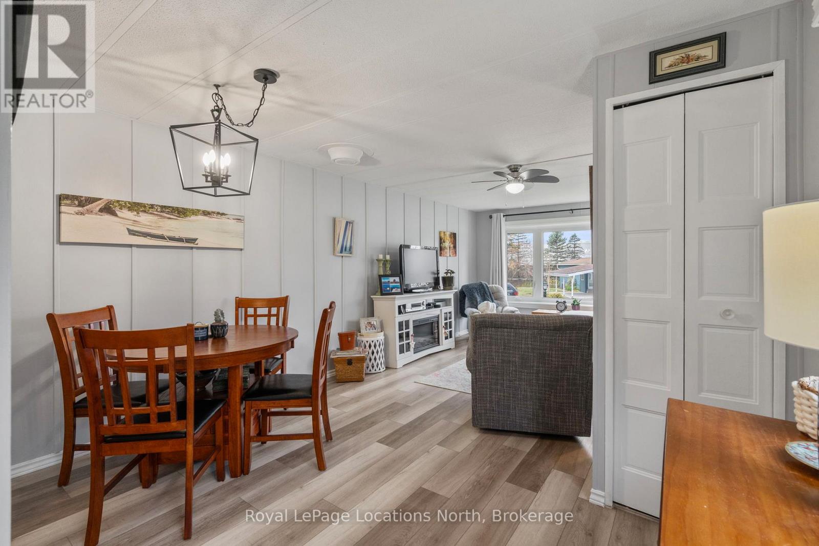 52 Georgian Glen Drive, Wasaga Beach, Ontario  L9Z 1K7 - Photo 22 - S12564136