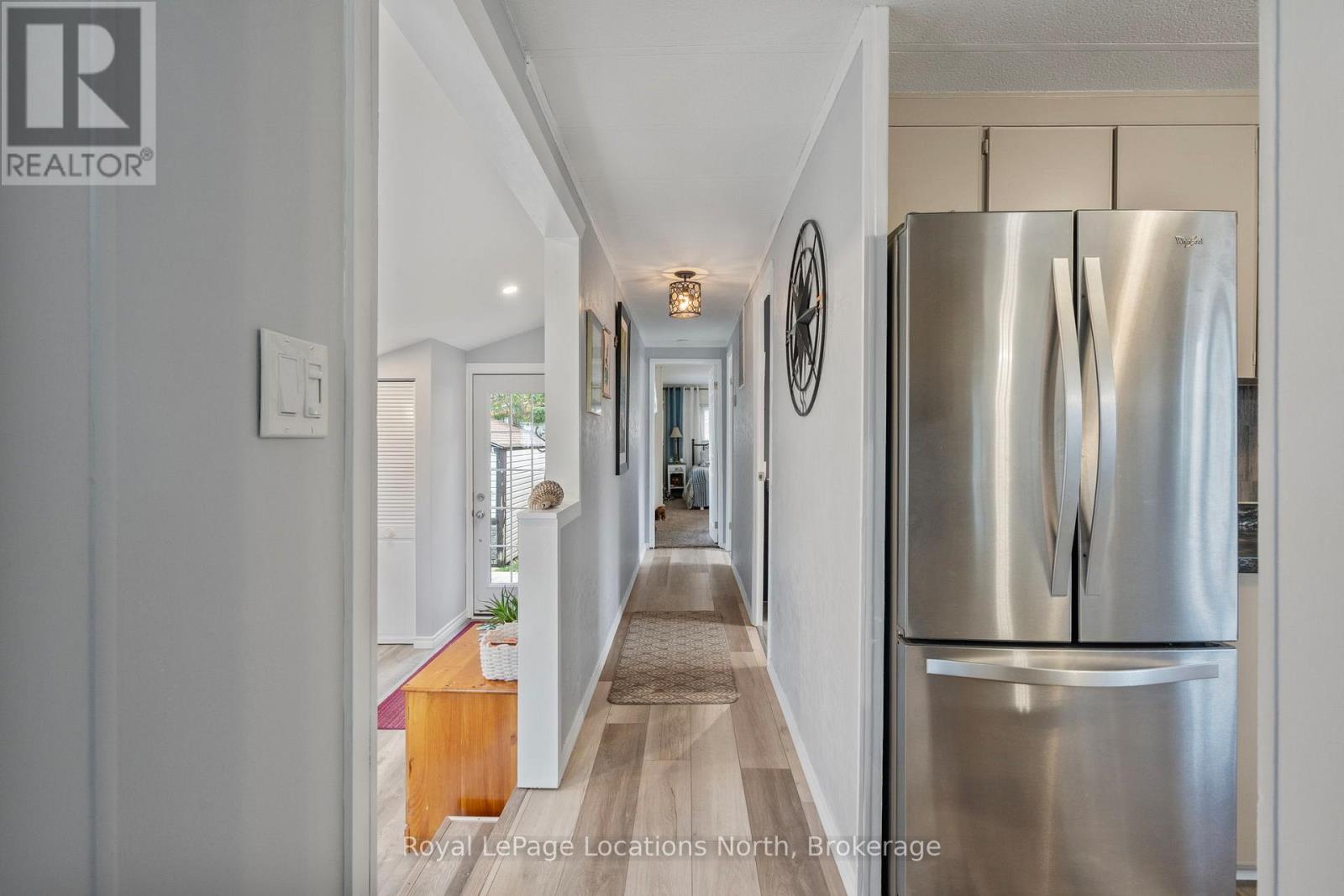 52 Georgian Glen Drive, Wasaga Beach, Ontario  L9Z 1K7 - Photo 23 - S12564136