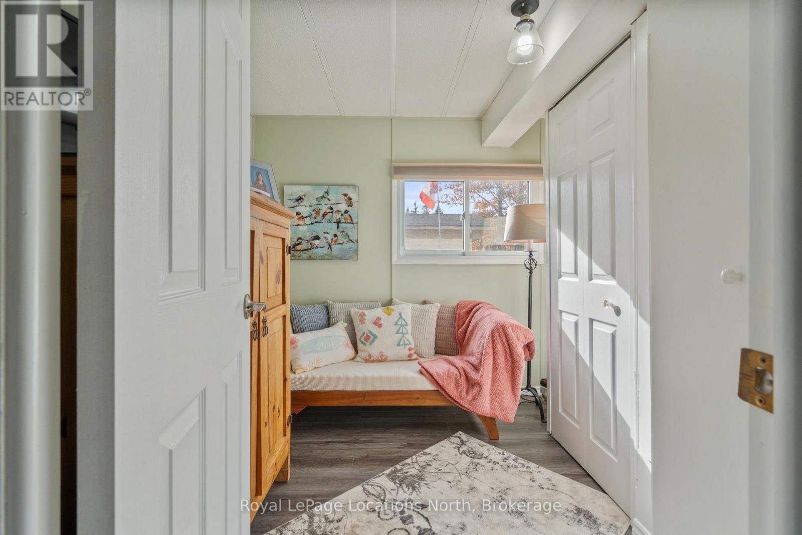 52 Georgian Glen Drive, Wasaga Beach, Ontario  L9Z 1K7 - Photo 26 - S12564136