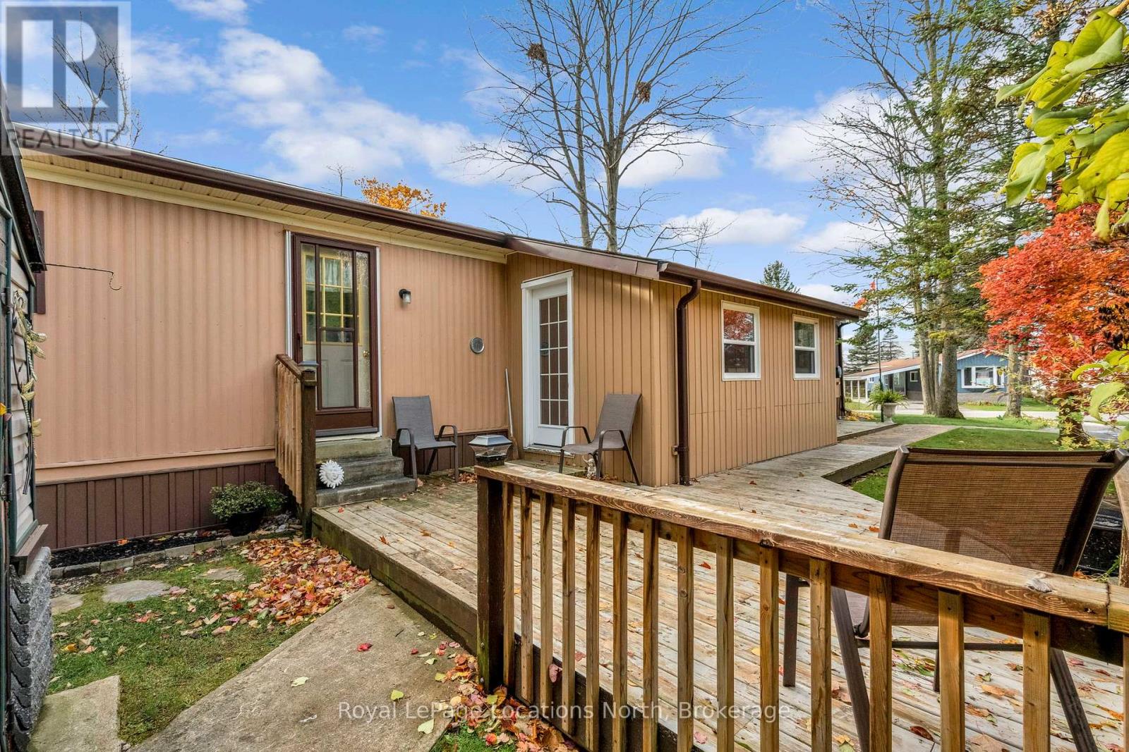 52 Georgian Glen Drive, Wasaga Beach, Ontario  L9Z 1K7 - Photo 38 - S12564136