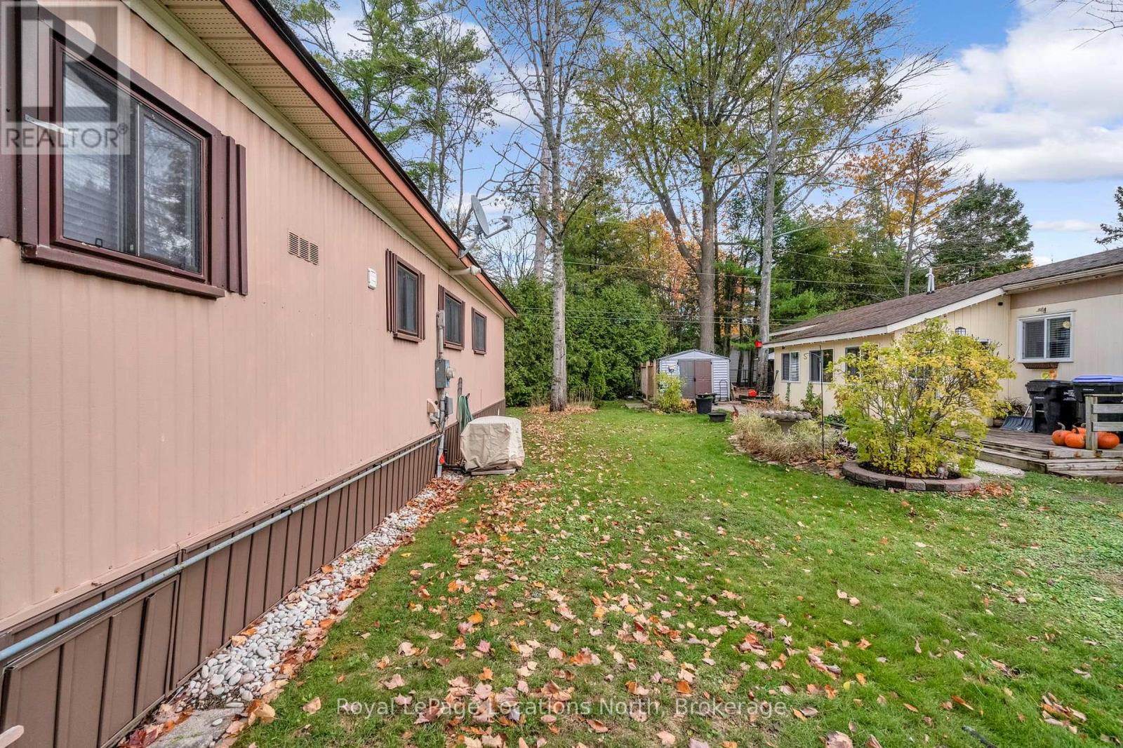 52 Georgian Glen Drive, Wasaga Beach, Ontario  L9Z 1K7 - Photo 45 - S12564136