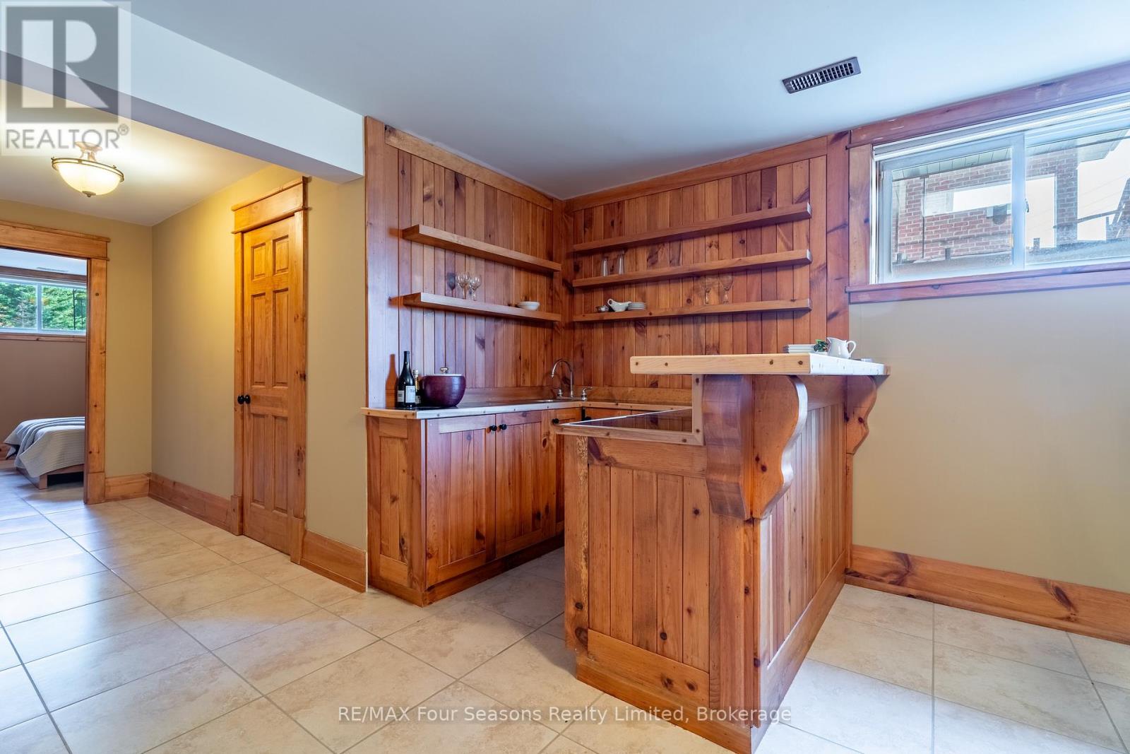 805 Eastdale Drive, Wasaga Beach, Ontario  L9Z 2R5 - Photo 35 - S12564154