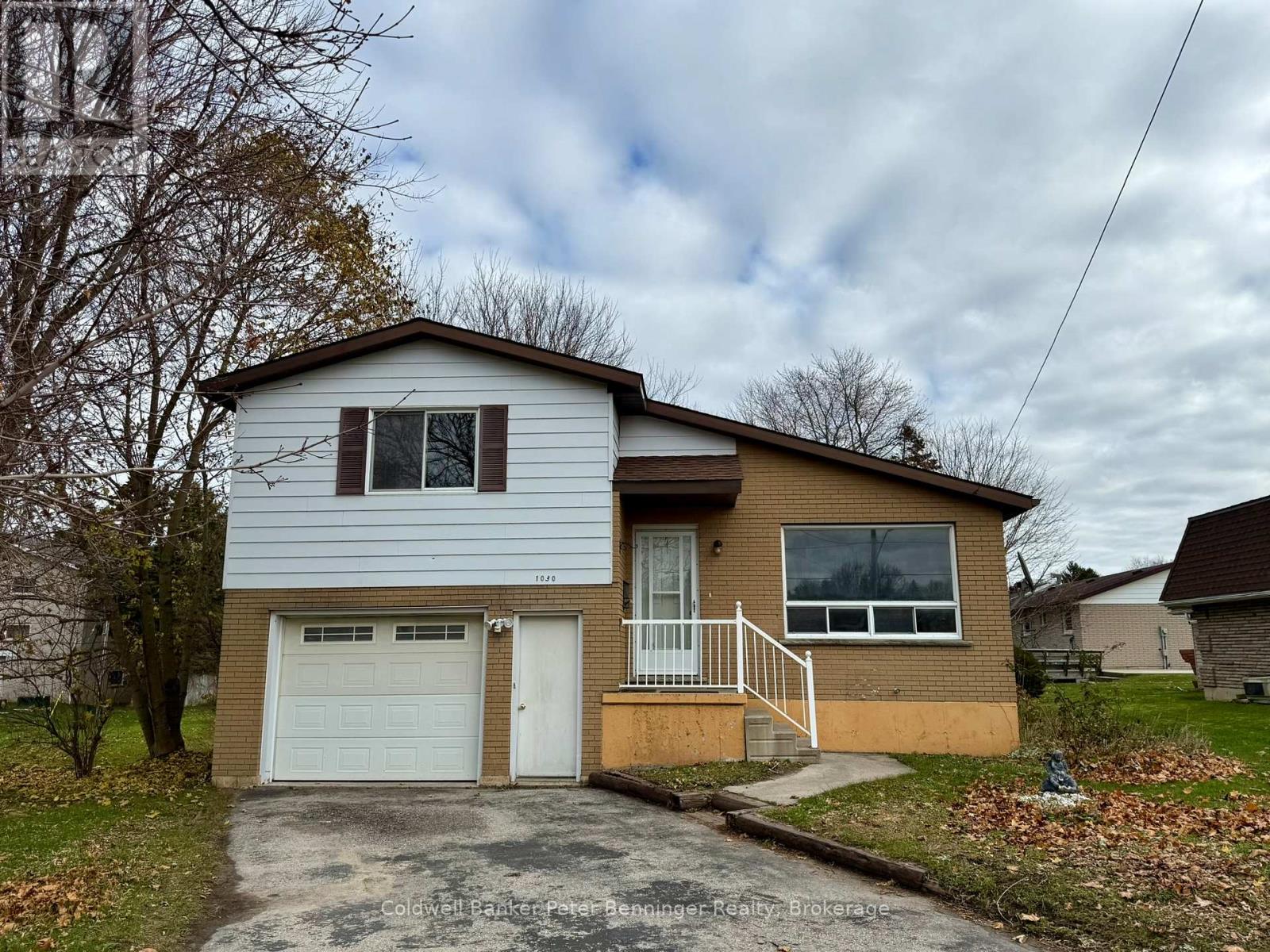 1030-YONGE-STREET-S, Brockton