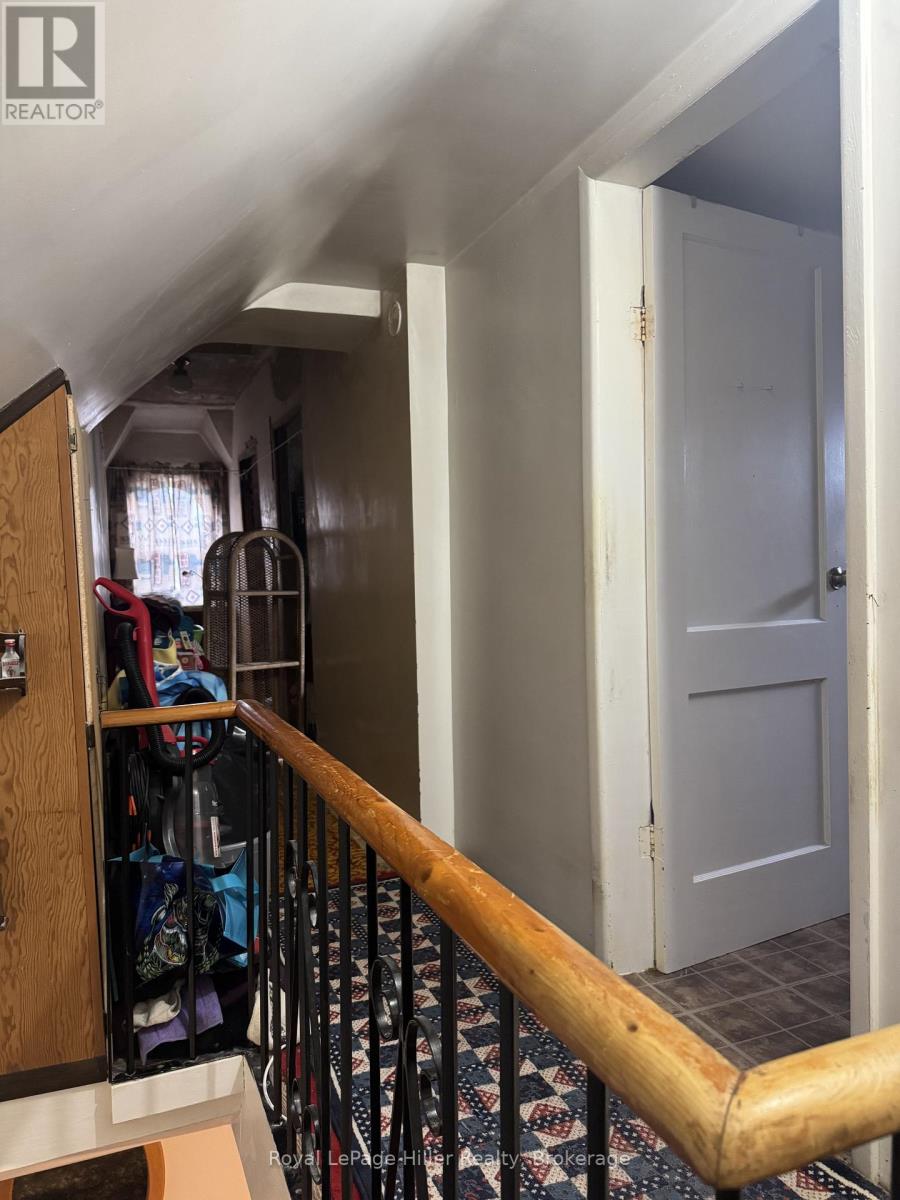 361 Nelson Street, Stratford, Ontario  N5A 2K7 - Photo 8 - X12564192