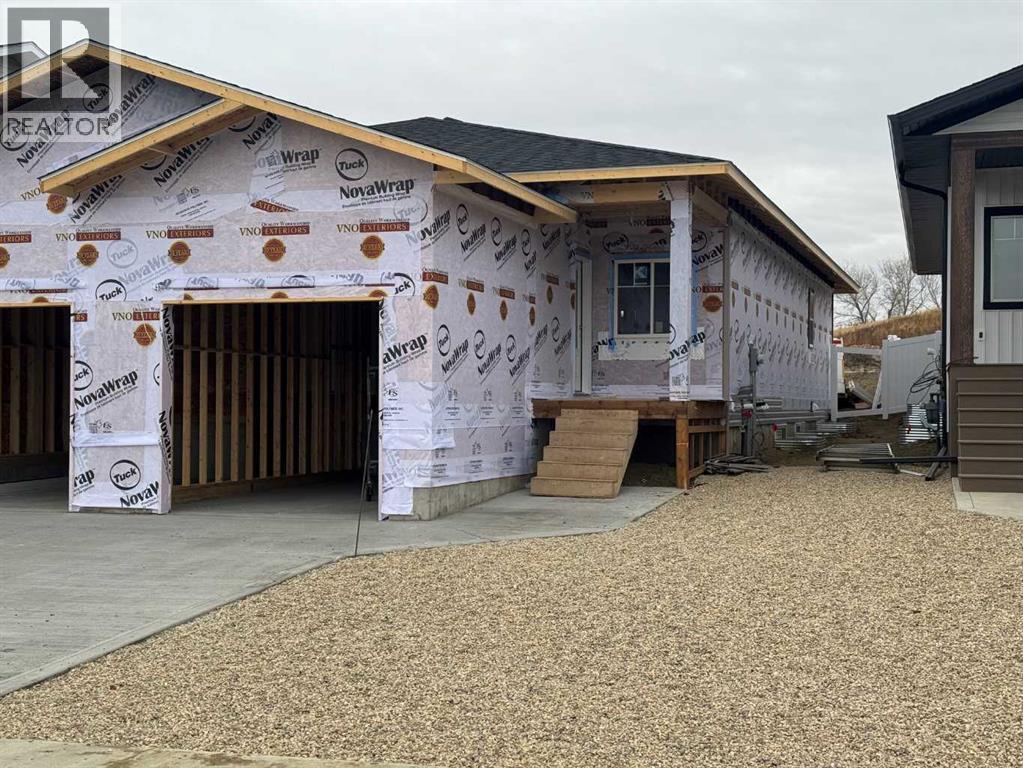 139 Gray Close, Sylvan Lake, Alberta  T4S 0W4 - Photo 1 - A2247375