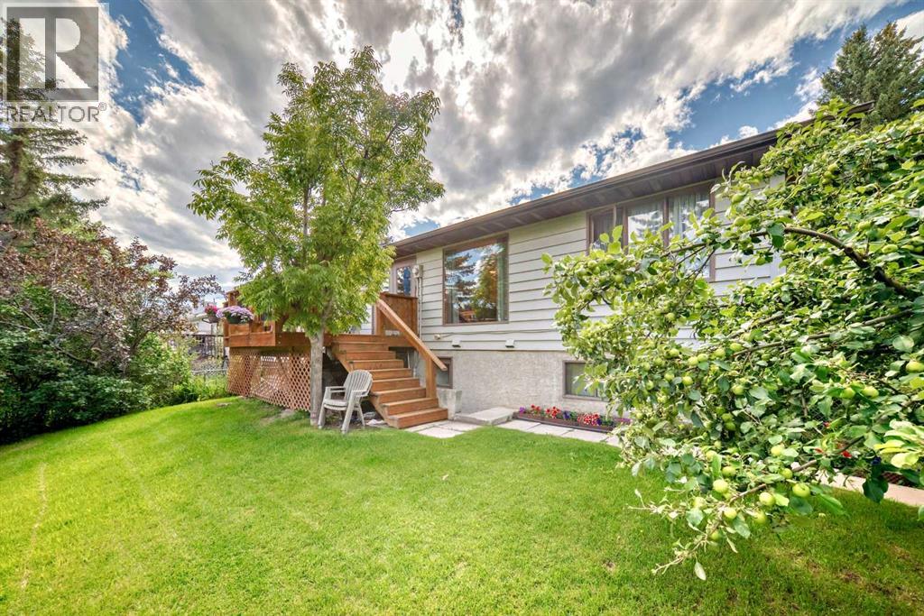 22 Glenhill Drive, Cochrane, Alberta  T4C 1G8 - Photo 47 - A2249567