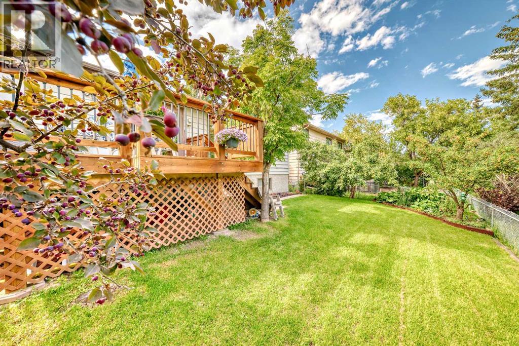 22 Glenhill Drive, Cochrane, Alberta  T4C 1G8 - Photo 5 - A2249567