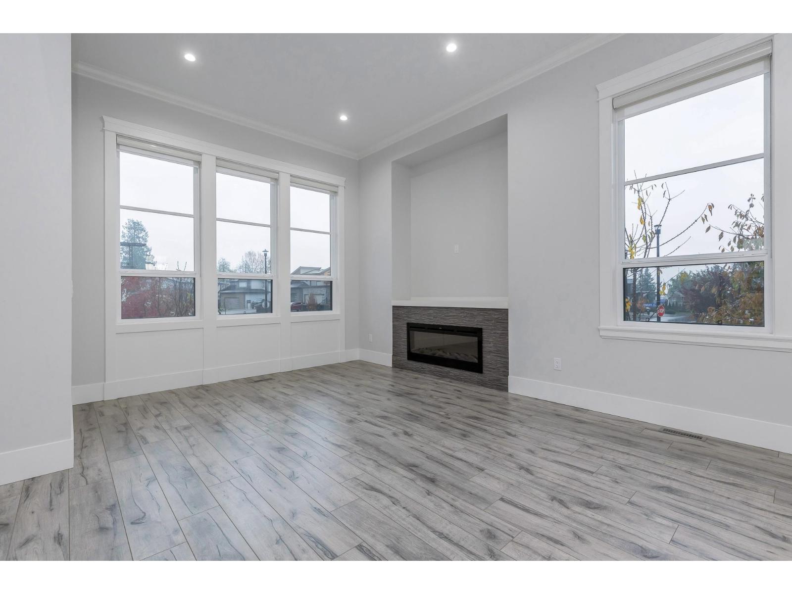 8379 Mctaggart Street, Mission, British Columbia  V2V 0G3 - Photo 21 - R3068442