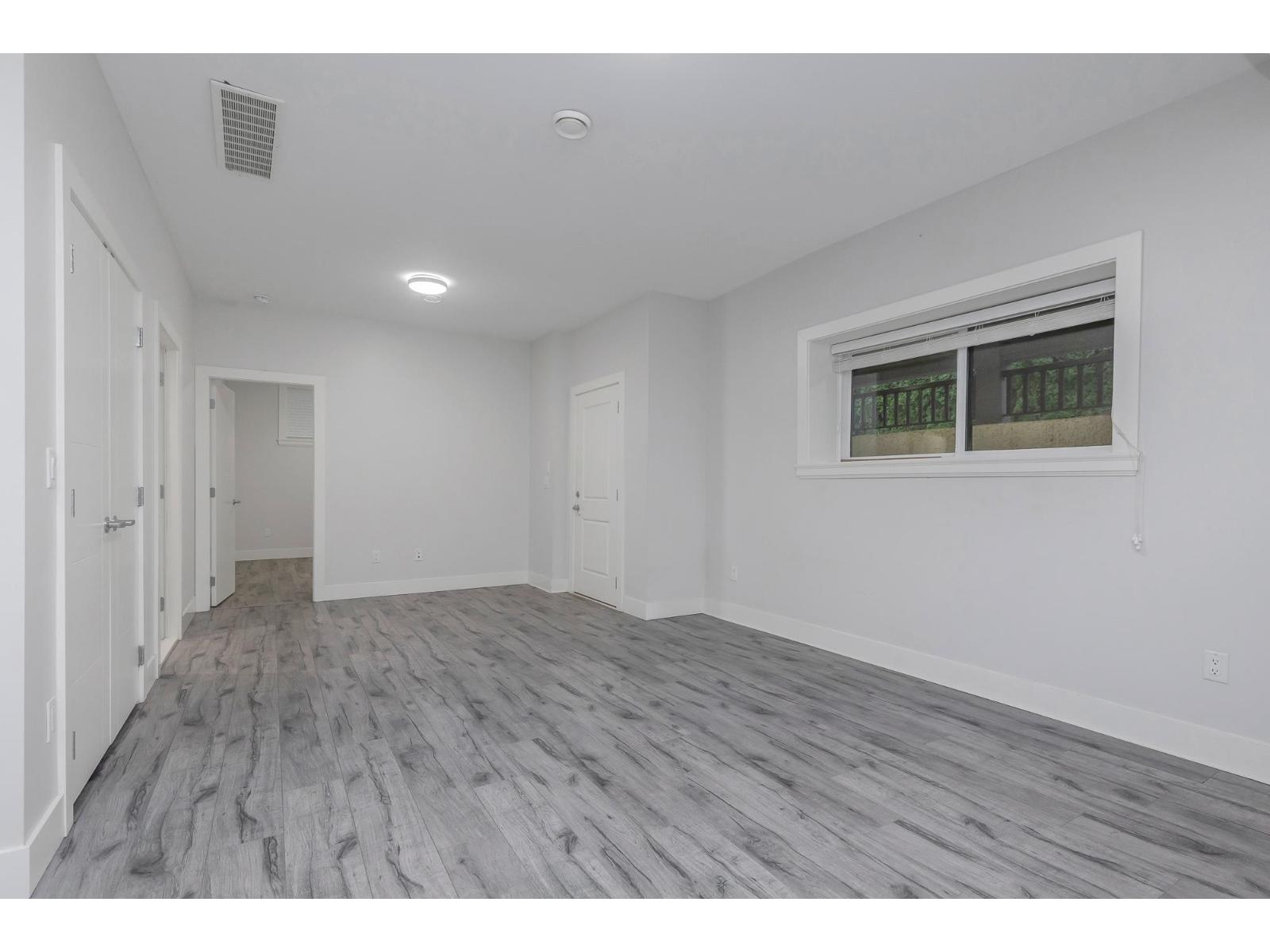 8379 Mctaggart Street, Mission, British Columbia  V2V 0G3 - Photo 31 - R3068442