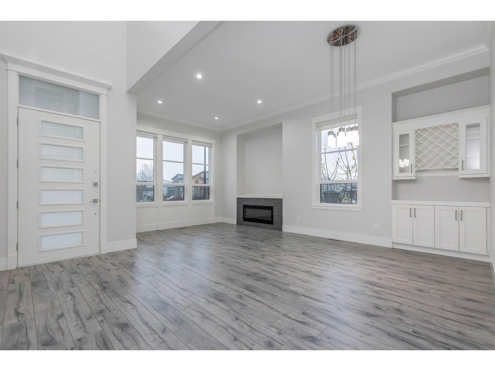 8379 Mctaggart Street, Mission, British Columbia  V2V 0G3 - Photo 20 - R3068442