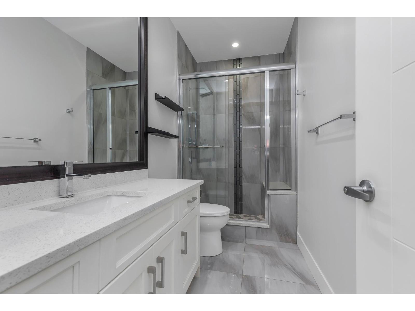 8379 Mctaggart Street, Mission, British Columbia  V2V 0G3 - Photo 24 - R3068442