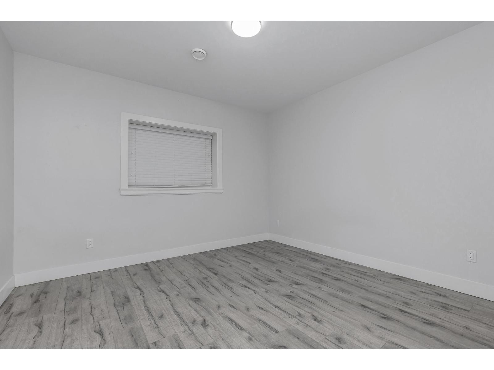 8379 Mctaggart Street, Mission, British Columbia  V2V 0G3 - Photo 33 - R3068442