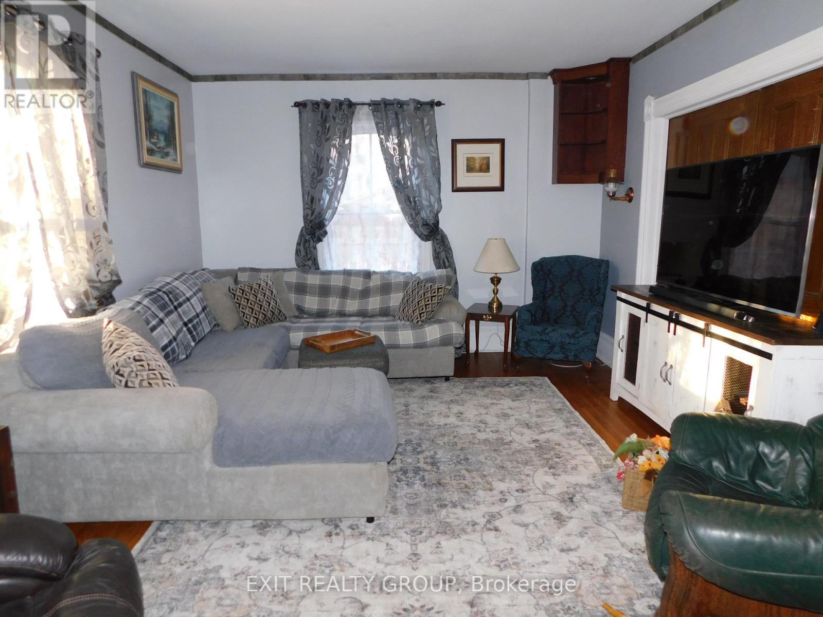 138 Colborne Street, Tweed, Ontario  K0K 3J0 - Photo 2 - X12564094