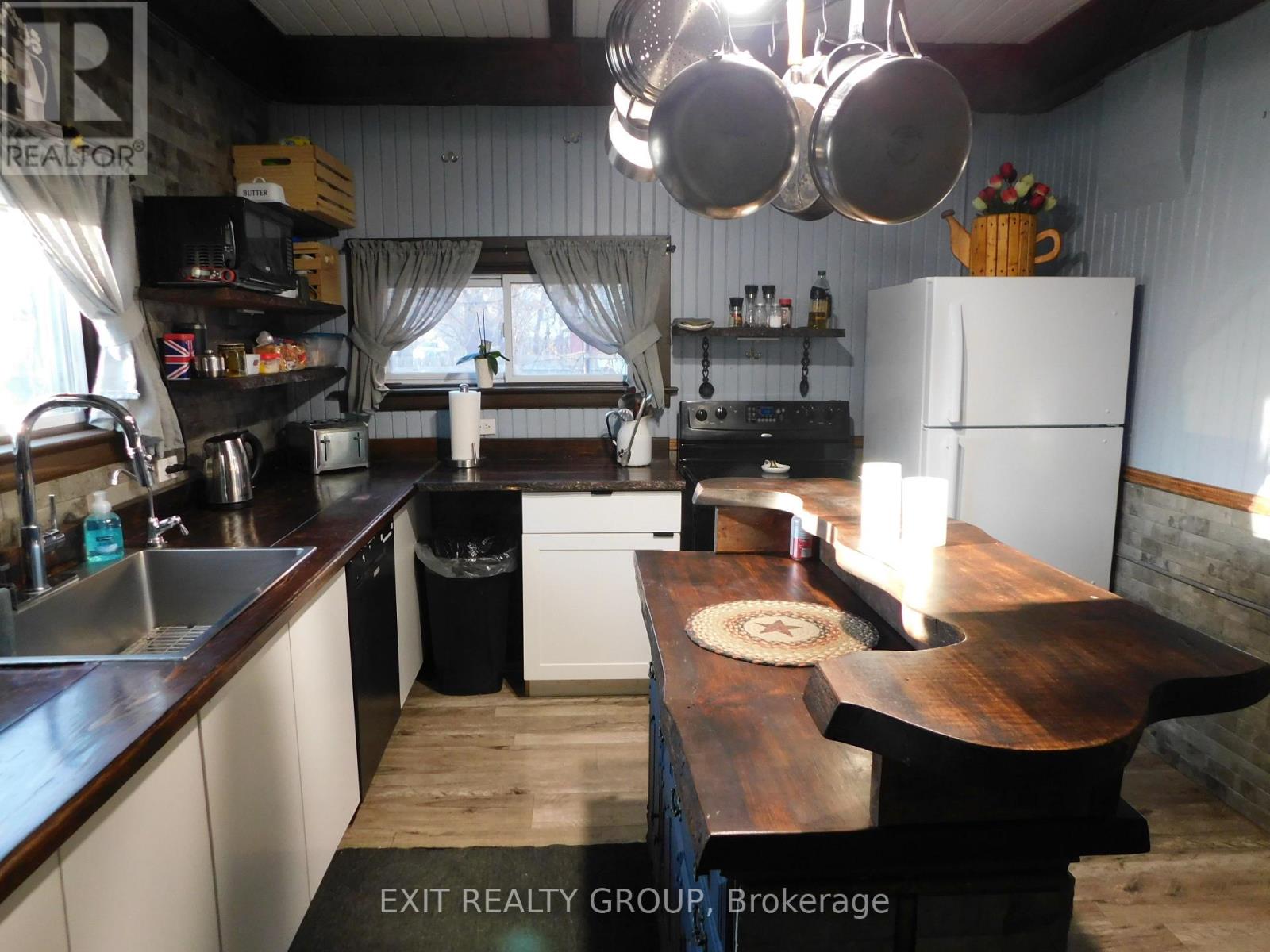 138 Colborne Street, Tweed, Ontario  K0K 3J0 - Photo 5 - X12564094