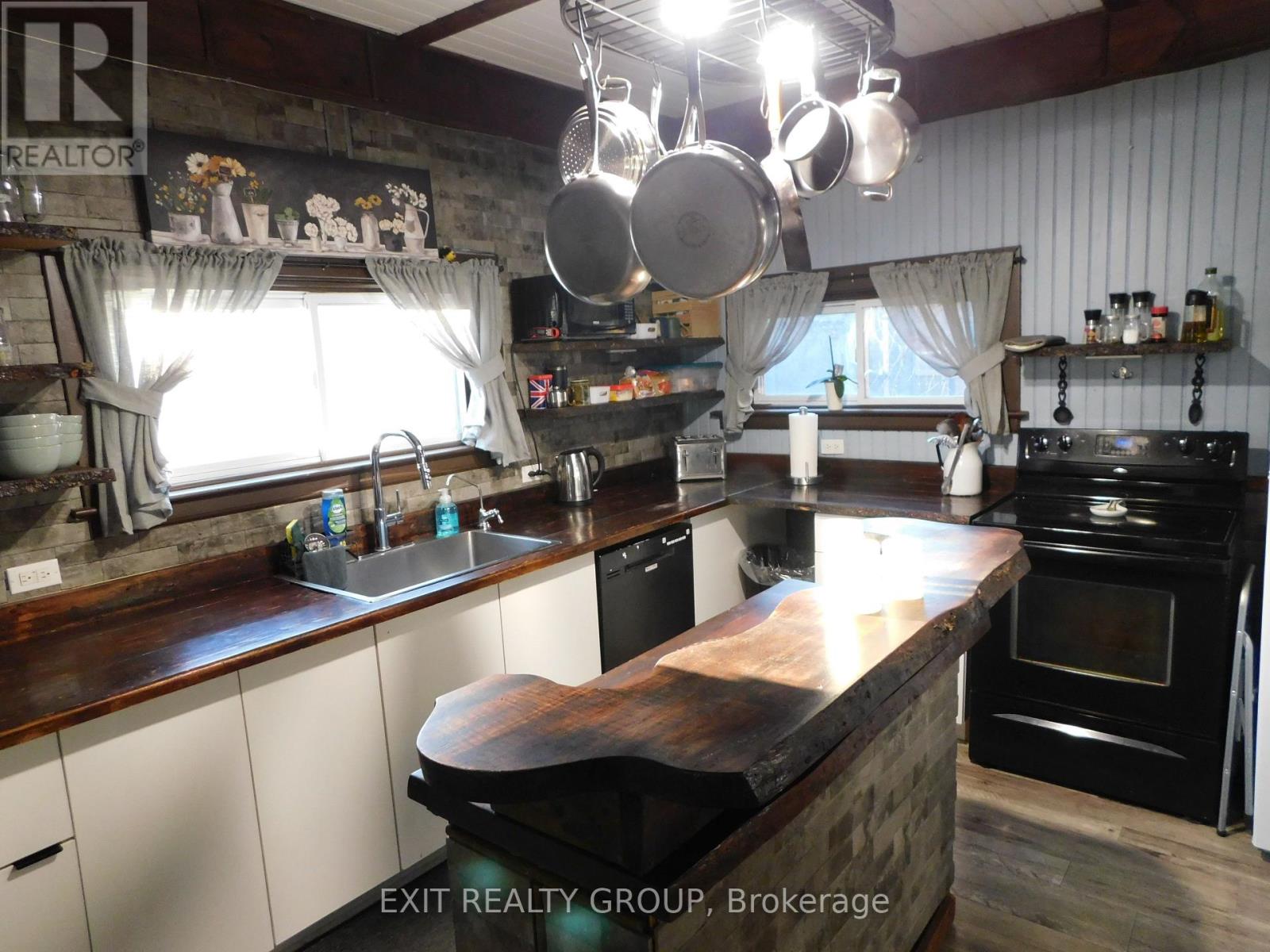 138 Colborne Street, Tweed, Ontario  K0K 3J0 - Photo 6 - X12564094