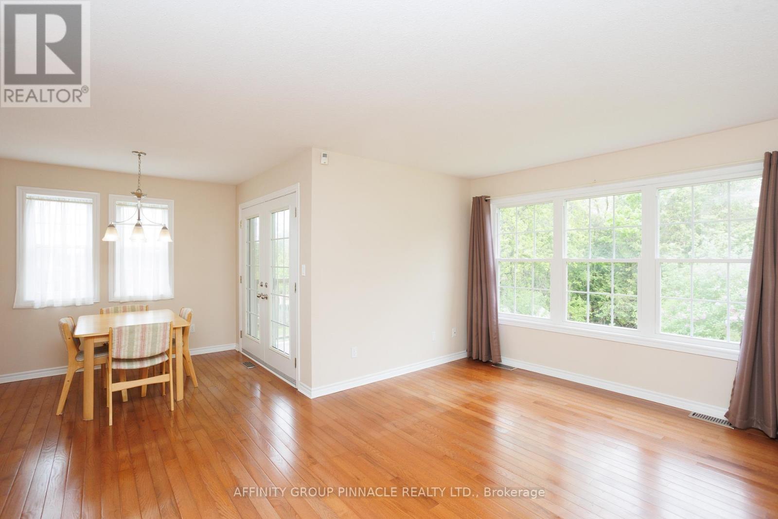 10 Champlain Boulevard, Kawartha Lakes, Ontario  K9V 0H9 - Photo 11 - X12564246