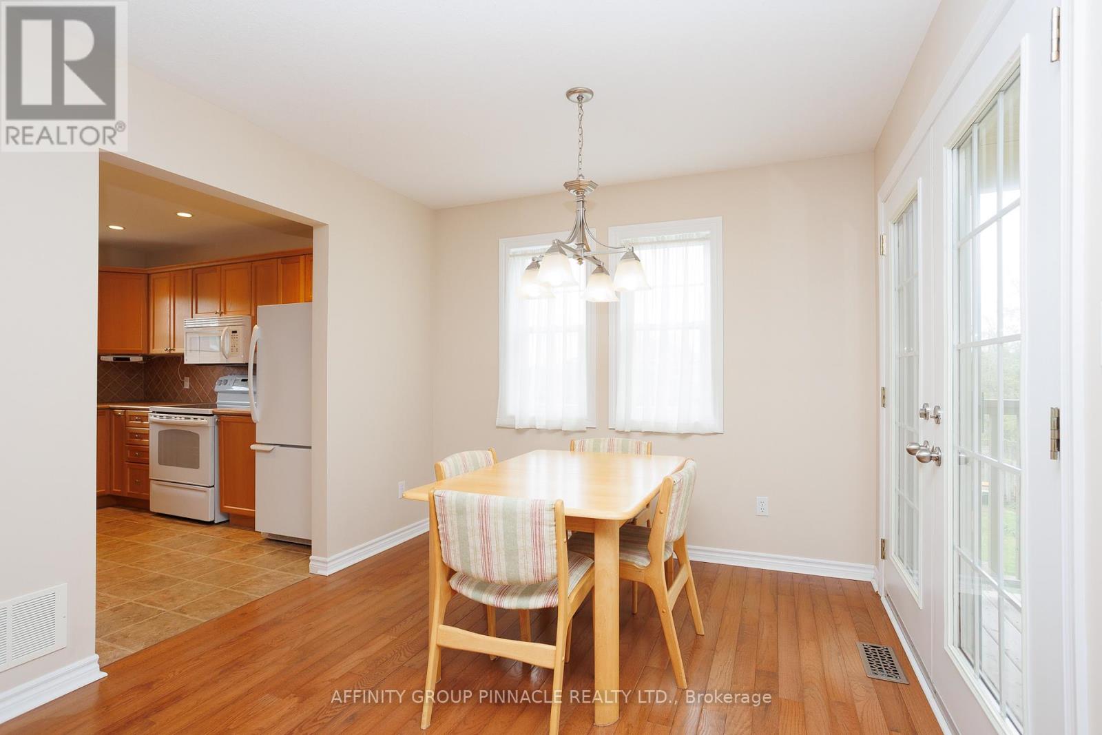 10 Champlain Boulevard, Kawartha Lakes, Ontario  K9V 0H9 - Photo 13 - X12564246