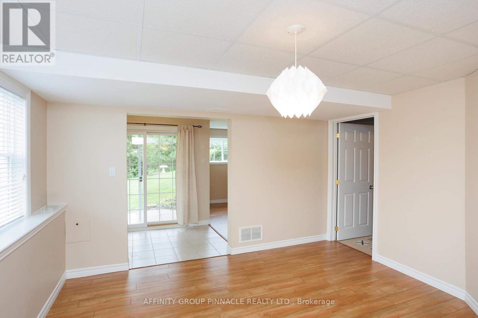 10 Champlain Boulevard, Kawartha Lakes, Ontario  K9V 0H9 - Photo 34 - X12564246