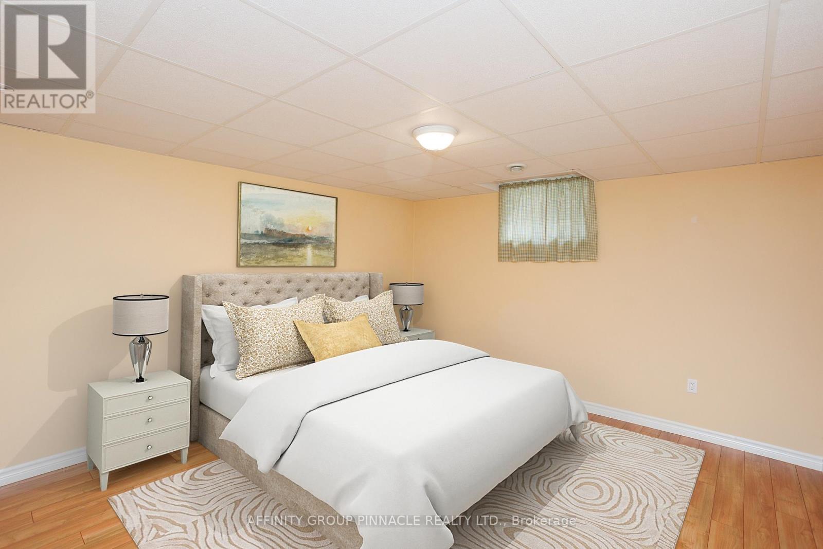 10 Champlain Boulevard, Kawartha Lakes, Ontario  K9V 0H9 - Photo 35 - X12564246