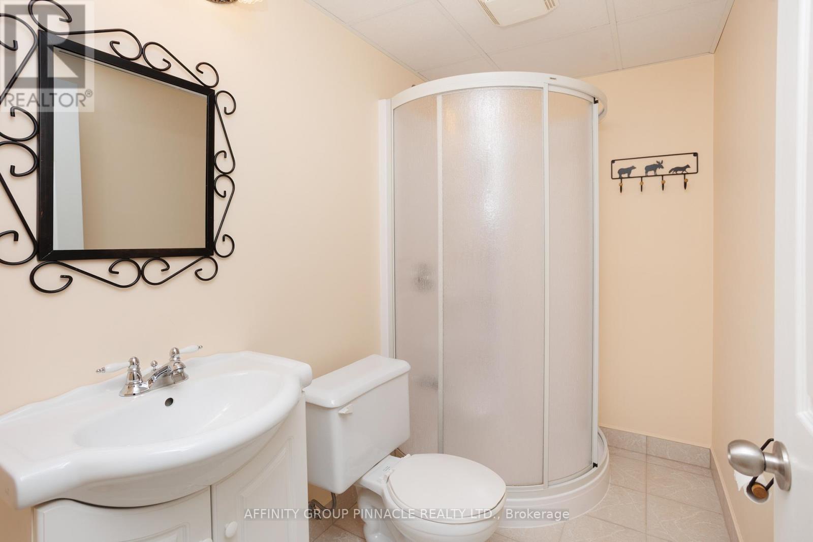 10 Champlain Boulevard, Kawartha Lakes, Ontario  K9V 0H9 - Photo 38 - X12564246