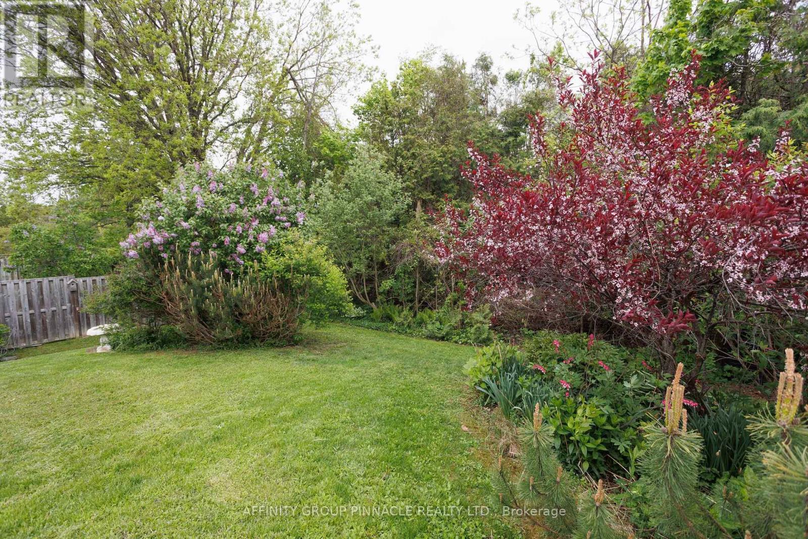 10 Champlain Boulevard, Kawartha Lakes, Ontario  K9V 0H9 - Photo 47 - X12564246