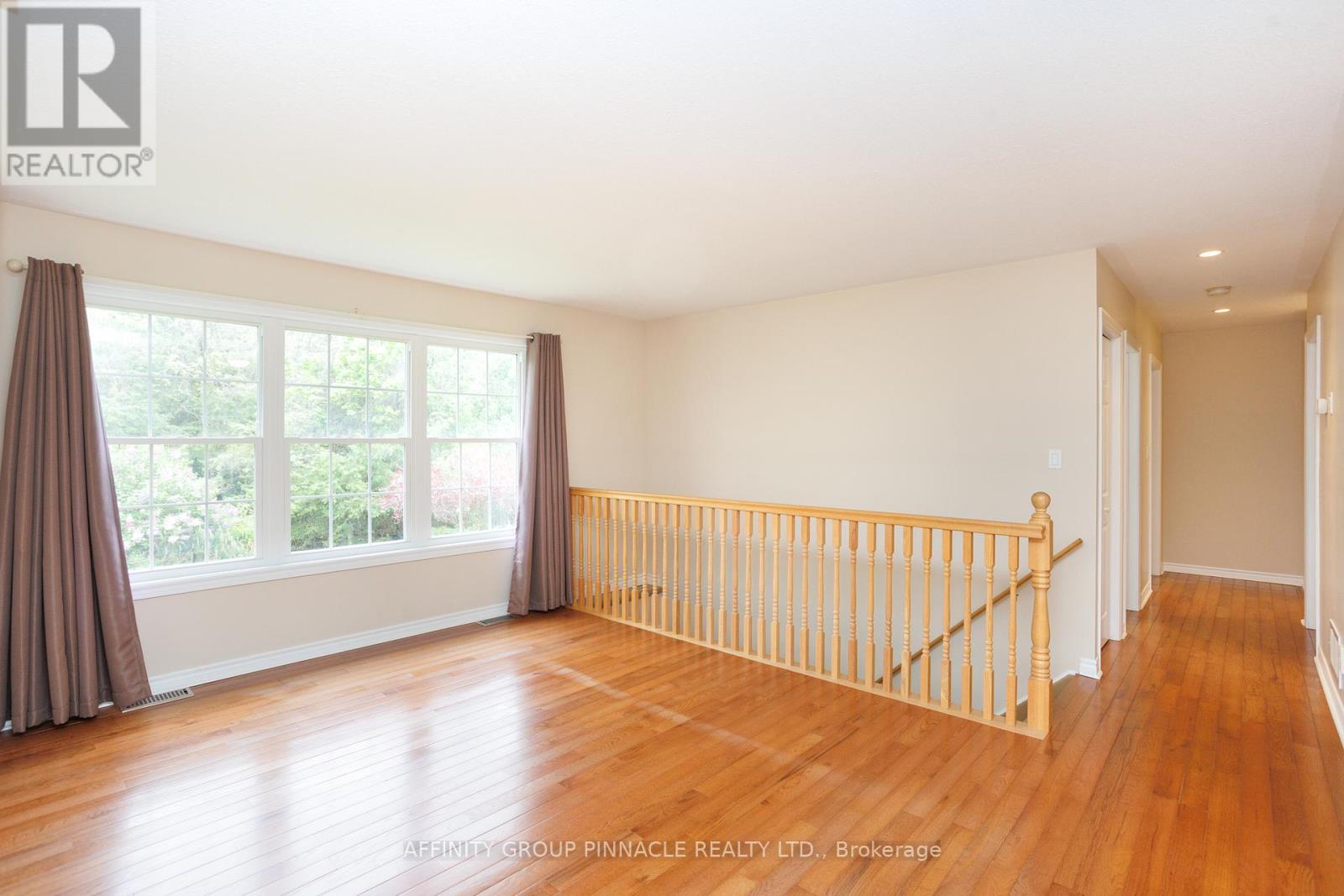 10 Champlain Boulevard, Kawartha Lakes, Ontario  K9V 0H9 - Photo 8 - X12564246