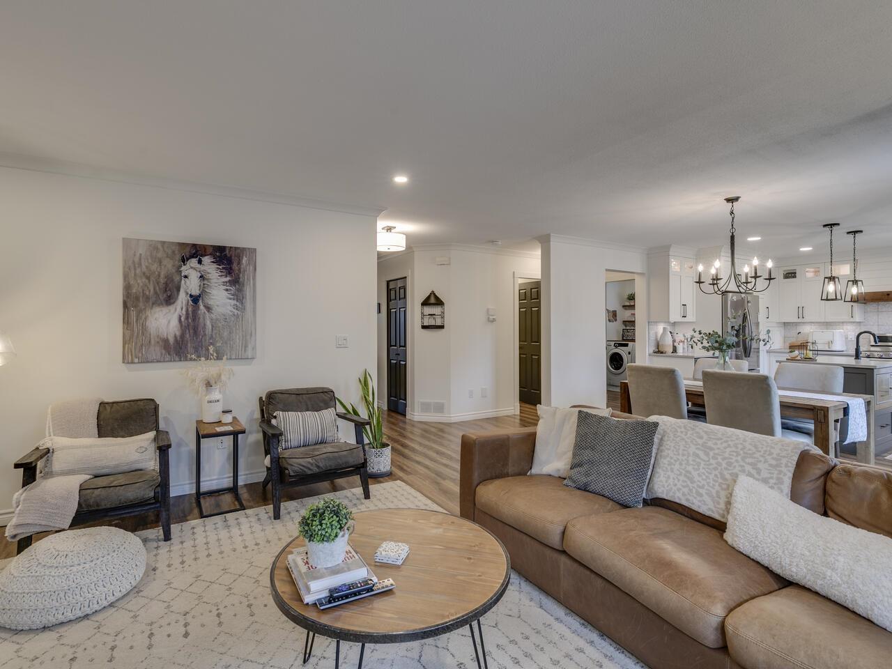 8060 Melburn Drive, Mission, British Columbia V2V 7B6 - Photo 12 - R3063417