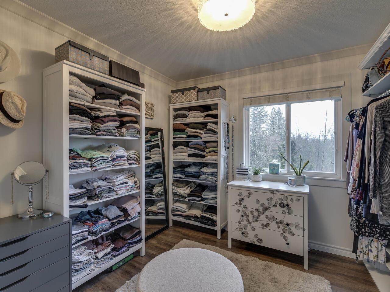 8060 Melburn Drive, Mission, British Columbia V2V 7B6 - Photo 30 - R3063417