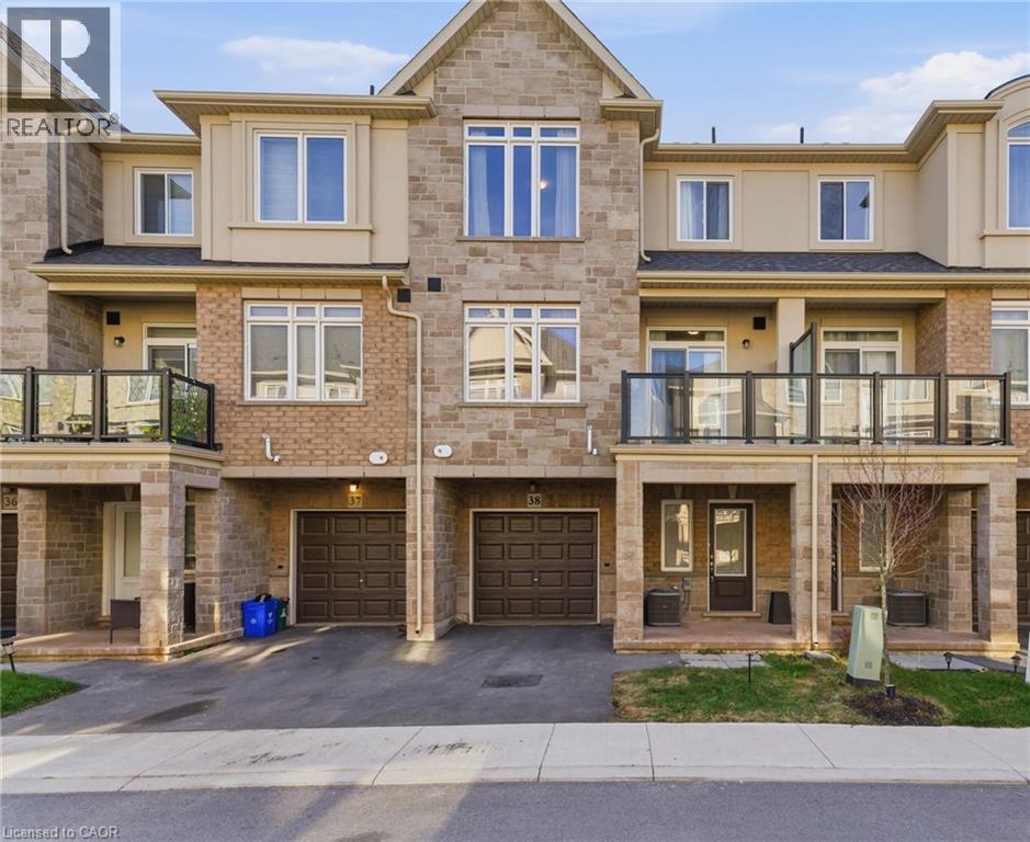 40 ZINFANDEL Drive Unit# 38, Stoney Creek, Ontario