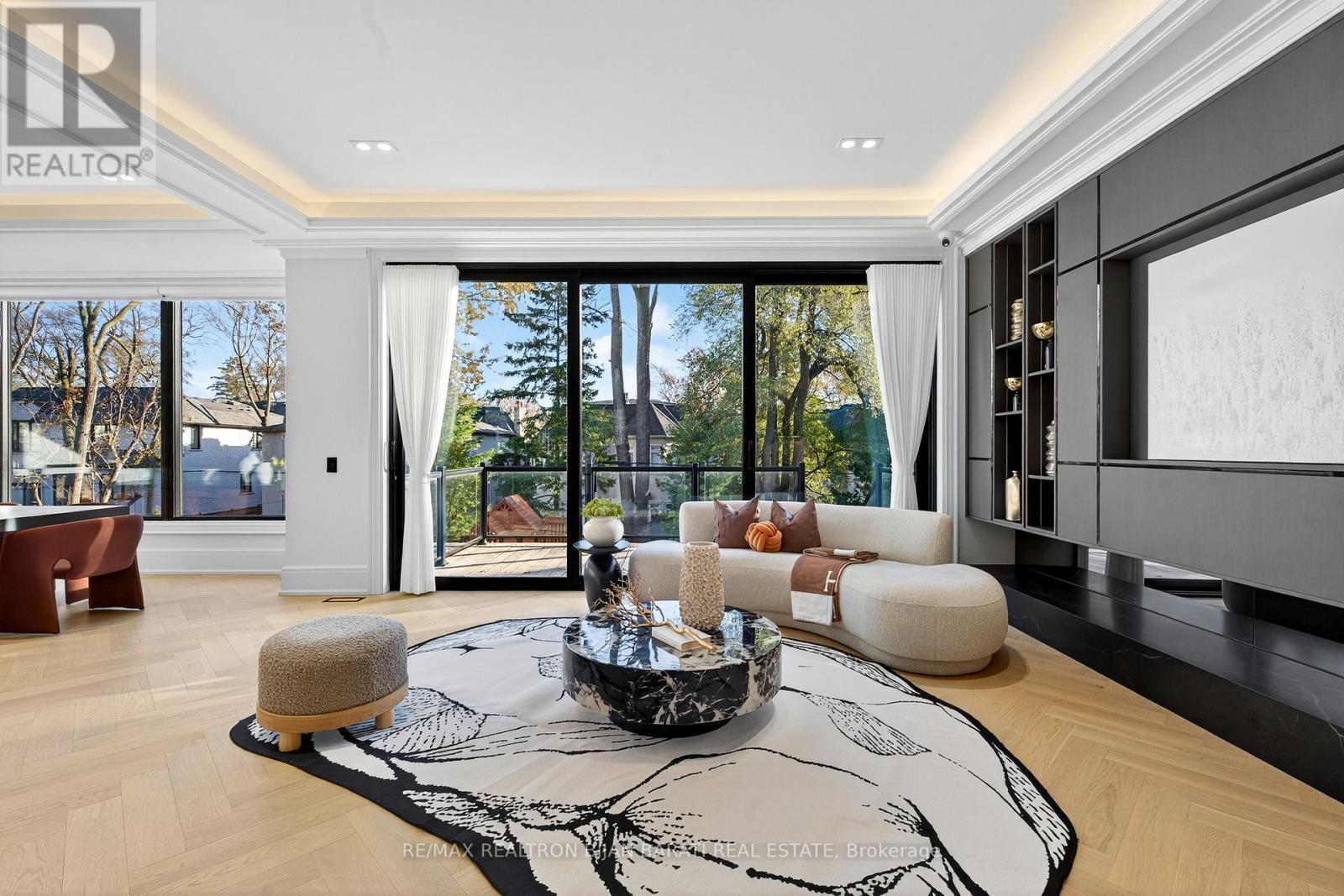 135 Alfred Avenue, Toronto, Ontario  M2N 3J1 - Photo 2 - C12564020