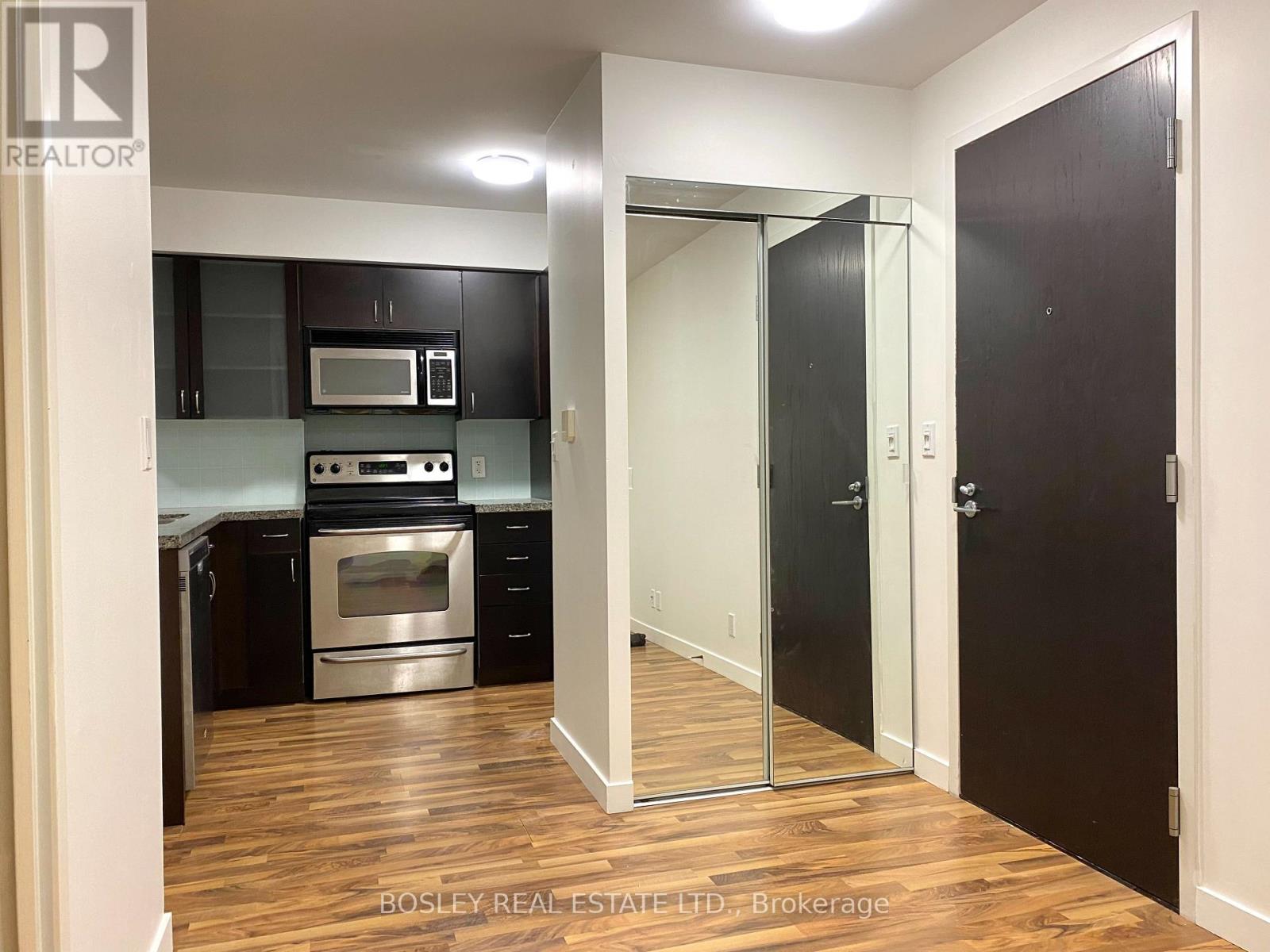 211 - 1005 King Street, Toronto, Ontario  M6K 3M8 - Photo 2 - C12564076