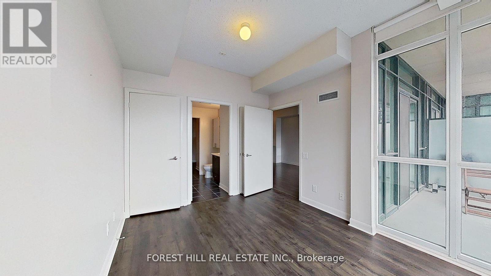 1019 - 525 Wilson Avenue, Toronto, Ontario  M3H 1V1 - Photo 4 - C12564128