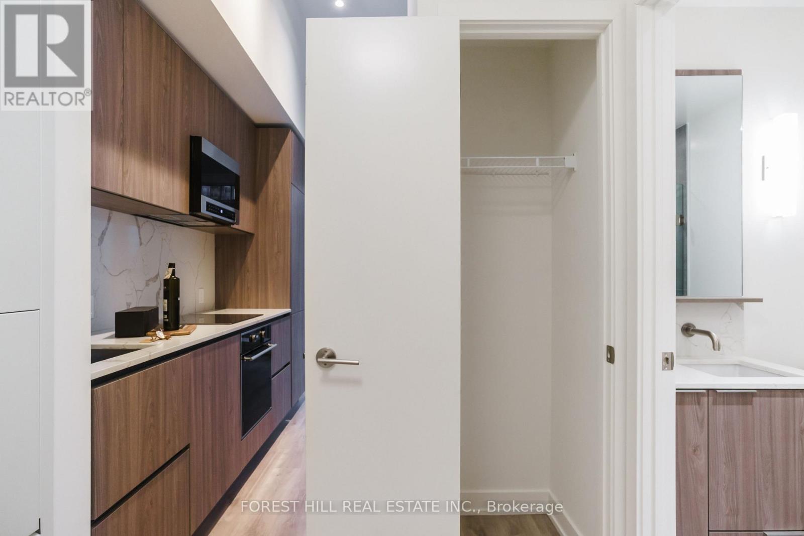 607 - 110 BROADWAY AVENUE, Toronto, Ontario