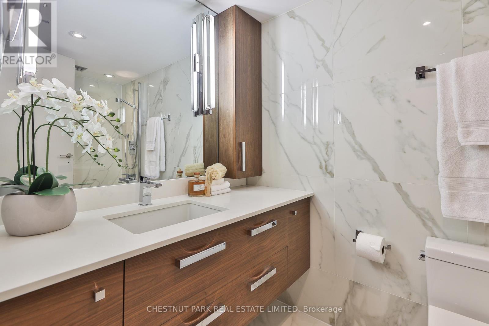 1406 - 20 Avoca Avenue, Toronto, Ontario  M4T 2B8 - Photo 15 - C12564168