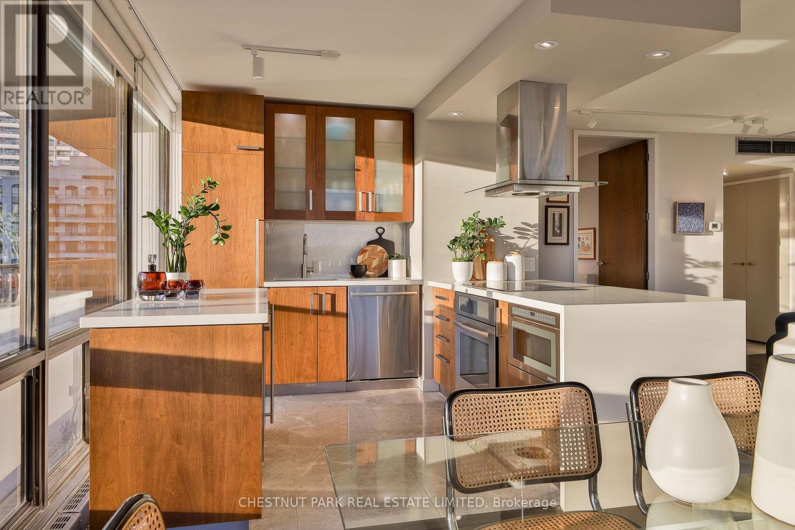 1406 - 20 Avoca Avenue, Toronto, Ontario  M4T 2B8 - Photo 4 - C12564168