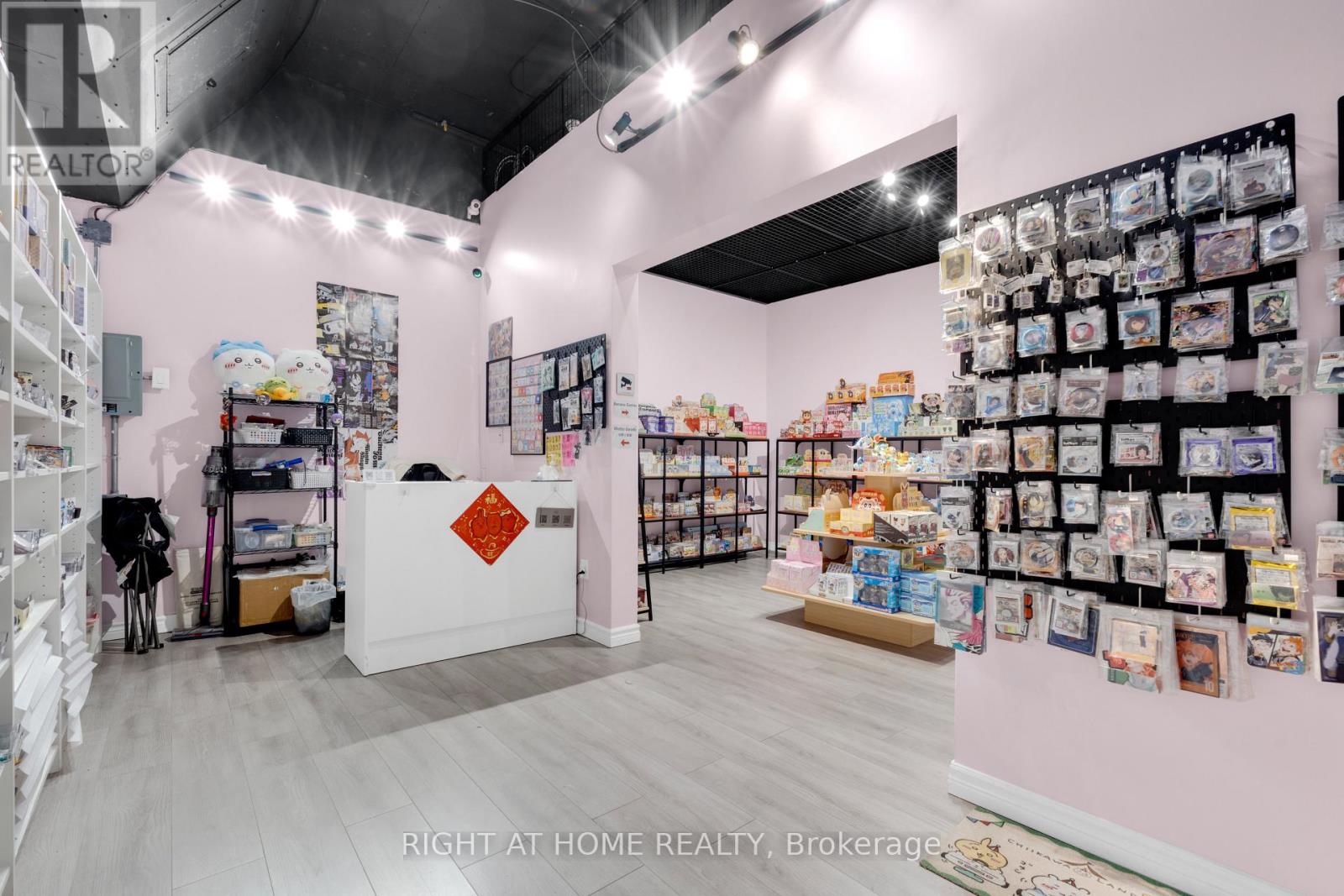 64 - 384 Yonge Street, Toronto, Ontario  M5B 1S8 - Photo 12 - C12564236