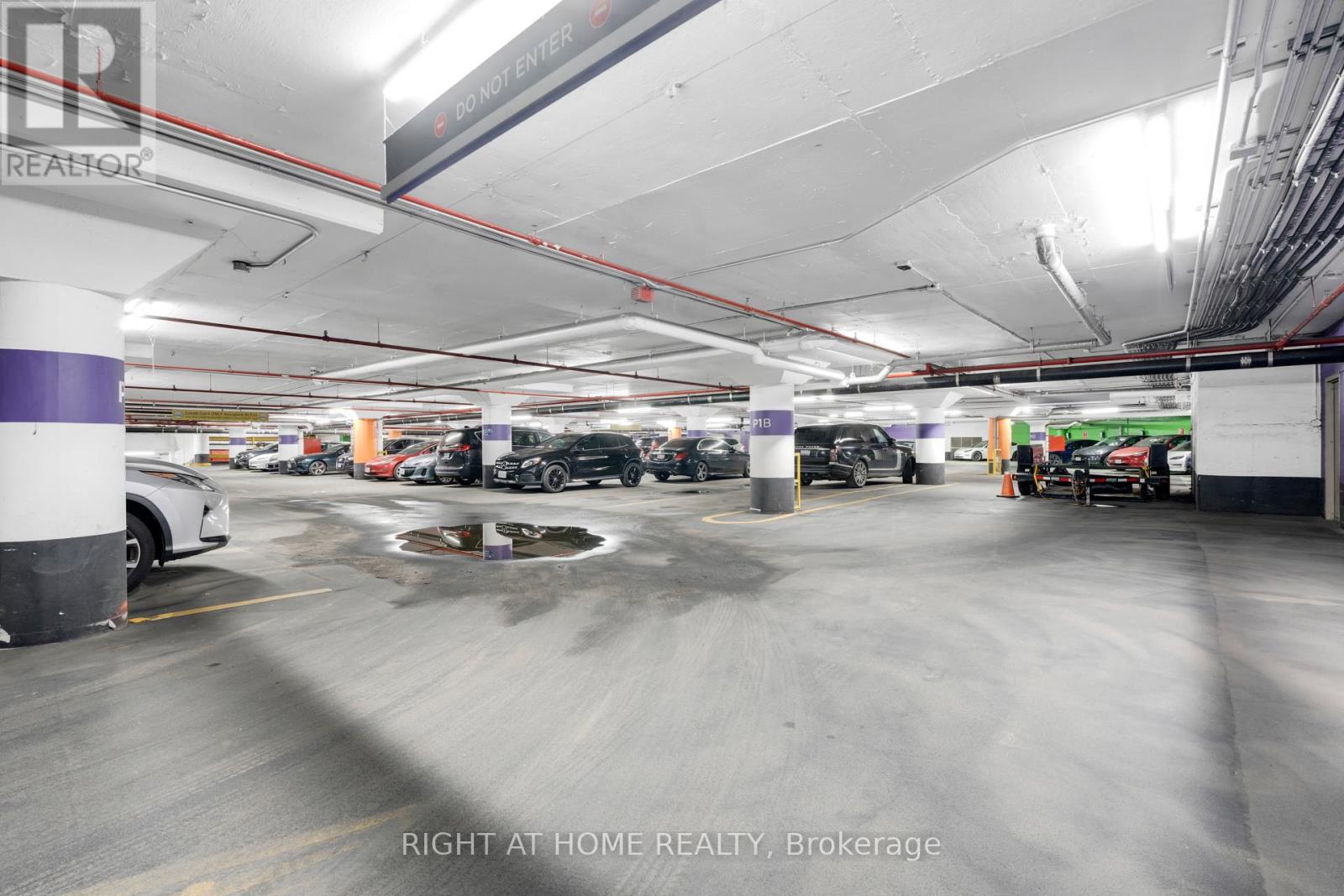 64 - 384 Yonge Street, Toronto, Ontario  M5B 1S8 - Photo 14 - C12564236