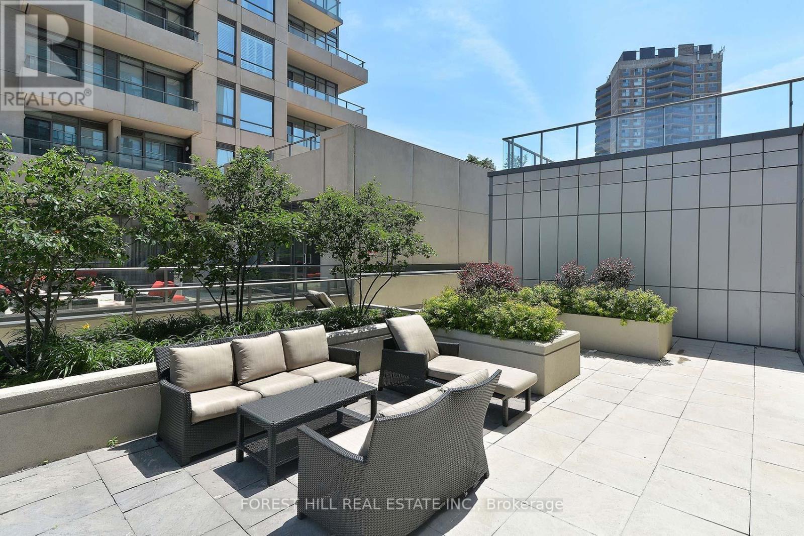 1505 - 530 St Clair Avenue W, Toronto, Ontario  M6C 0A2 - Photo 25 - C12564254