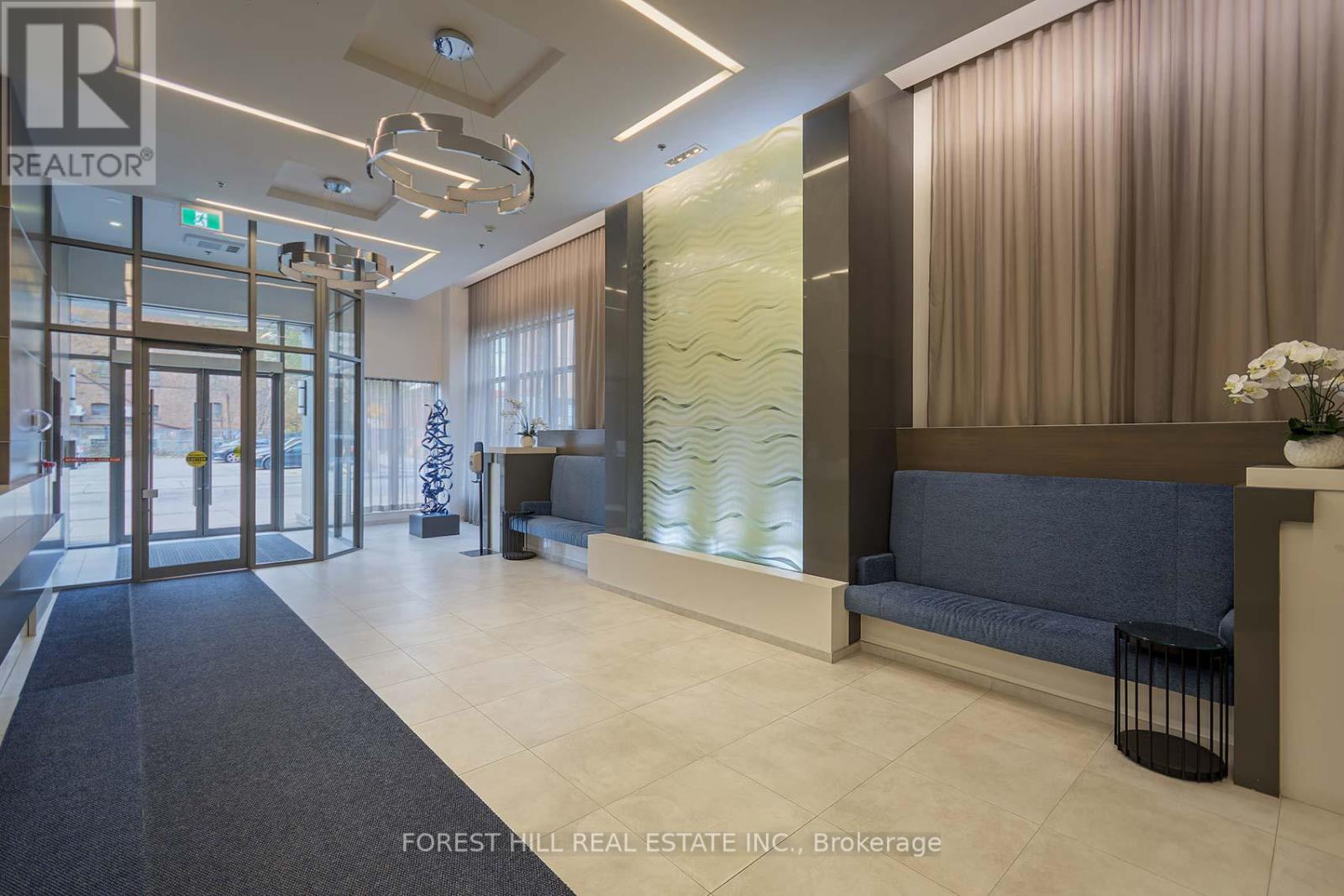 1505 - 530 St Clair Avenue W, Toronto, Ontario  M6C 0A2 - Photo 3 - C12564254