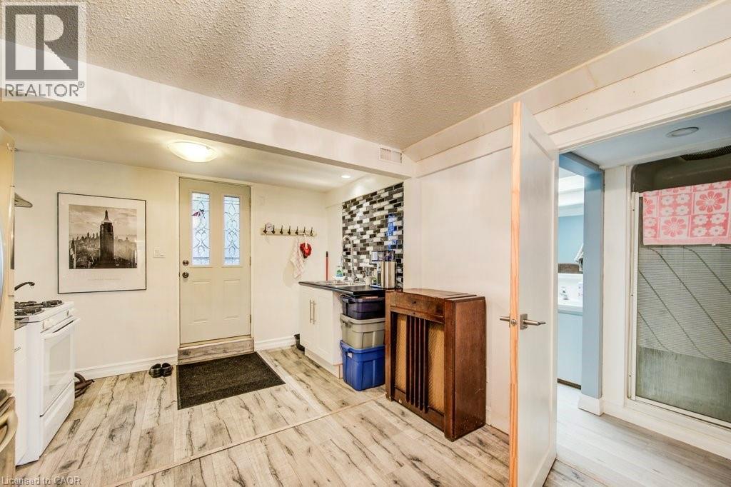 92 Brant Avenue, Guelph, Ontario  N1E 1G3 - Photo 34 - 40781838