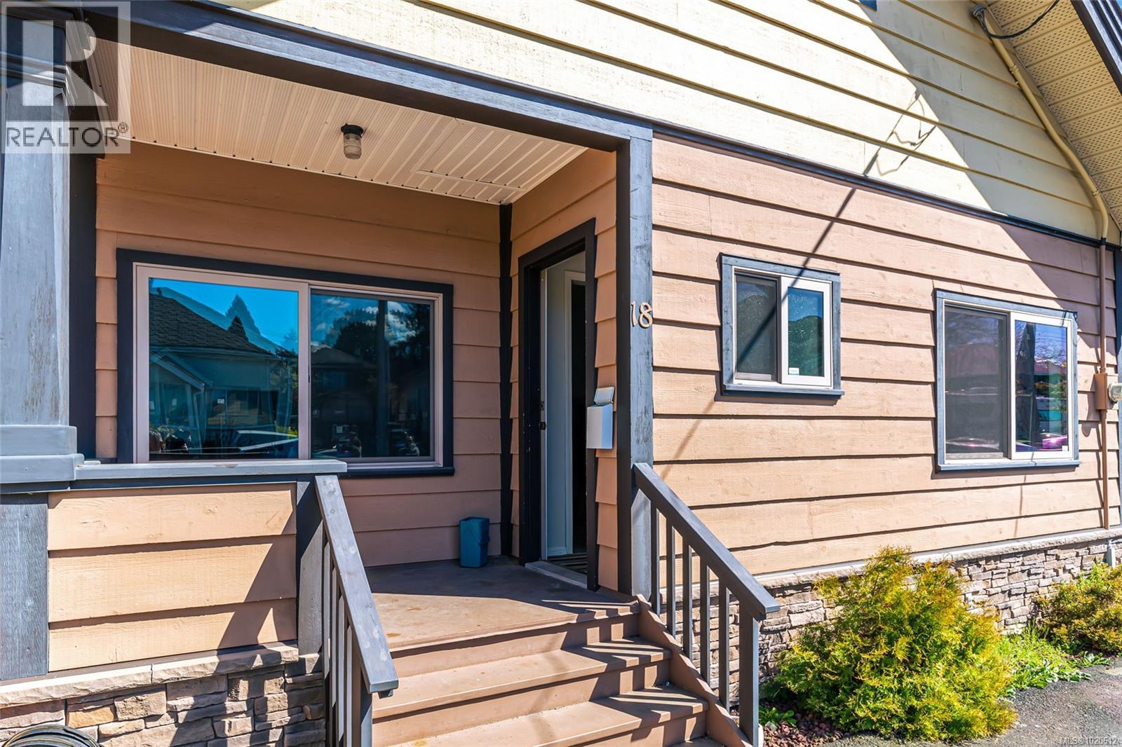 18 Gillespie St S, Nanaimo, British Columbia  V9R 4Y3 - Photo 3 - 1020612