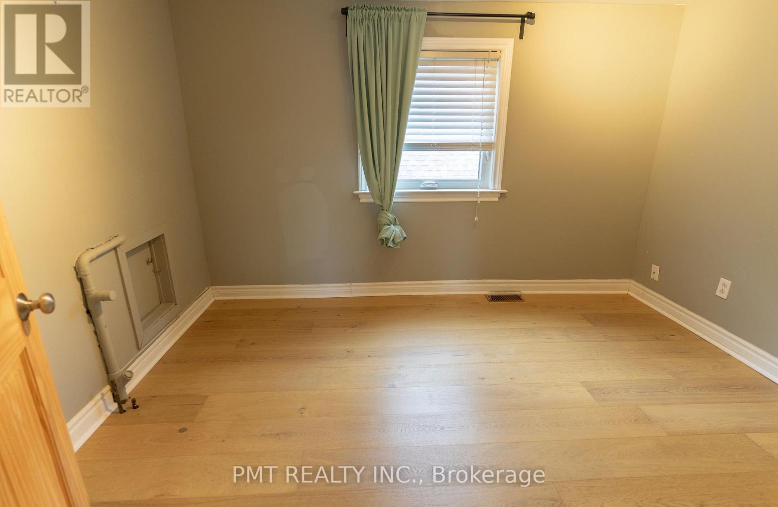 15 Dalecrest Drive, Toronto, Ontario  M4B 1V2 - Photo 13 - E12564144