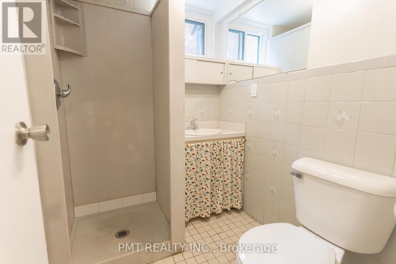 15 Dalecrest Drive, Toronto, Ontario  M4B 1V2 - Photo 16 - E12564144