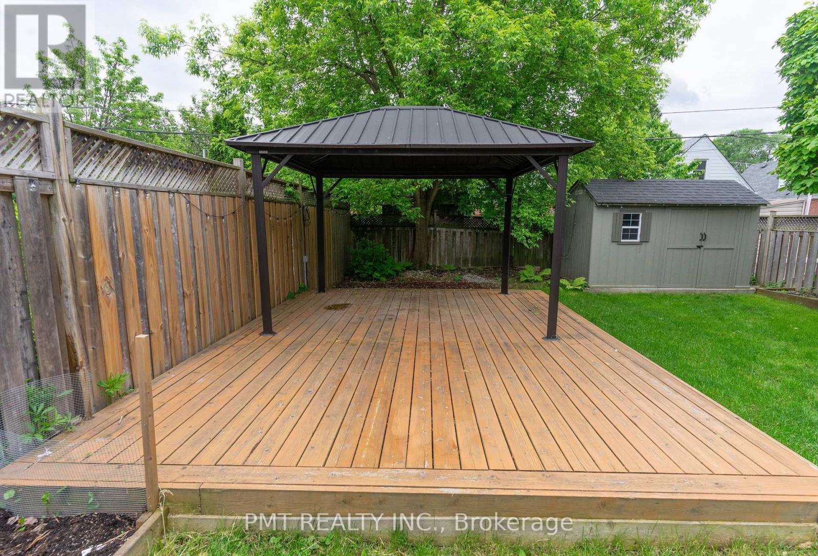 15 Dalecrest Drive, Toronto, Ontario  M4B 1V2 - Photo 22 - E12564144