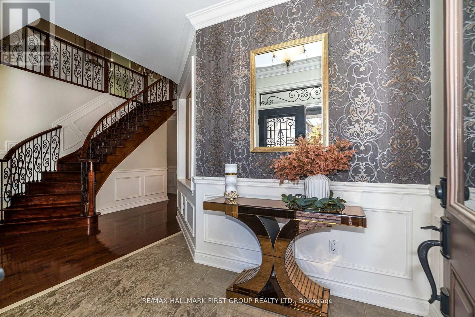 24 Portelli Crescent, Ajax, Ontario  L1Z 0C3 - Photo 4 - E12564158