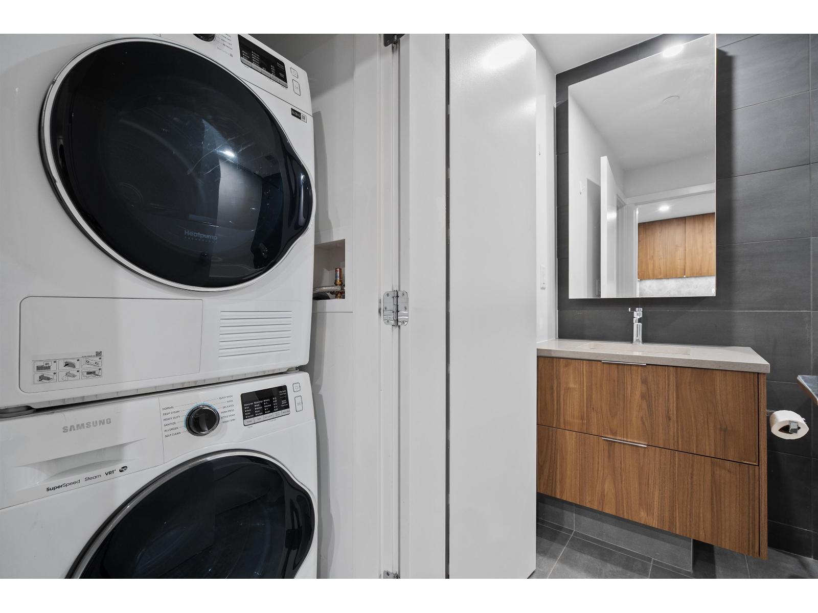 206 13359 Old Yale Road, Surrey, British Columbia V3T 0S4 - Photo 7 - R3069066